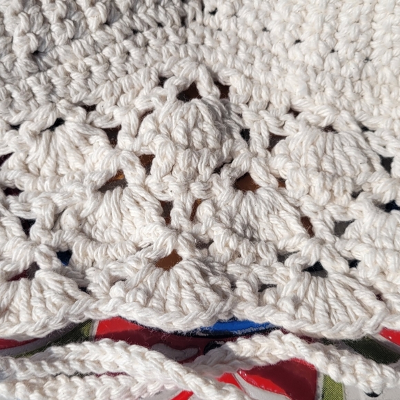 Crochet halter top - Picture 3 of 6